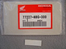 Sticker B de capot de selle unique VFR800FI1 2001 HONDA 77227-MBG-300