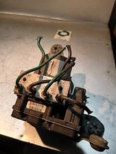 Bloc ABS (freins anti-blocage)