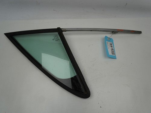 Vitre fixe porte avant gauche