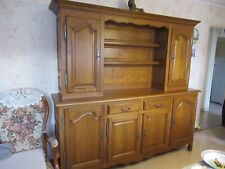 Buffet Vaisselier en chene massif realisé par un ébéniste il y a 19 ans . L.2m 