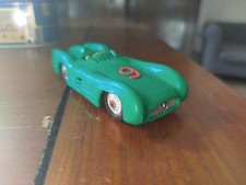 Norev 1/43 N°13 Mercedes Benz Compétition Verte #9 très Bon État 