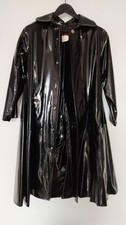 Manteau de pluie en vinyle  Lackmantel , raincoat vinyl , pvc . faux cuir vernis