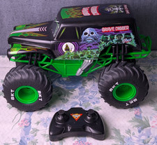 Monster Jam Grave Digger RC