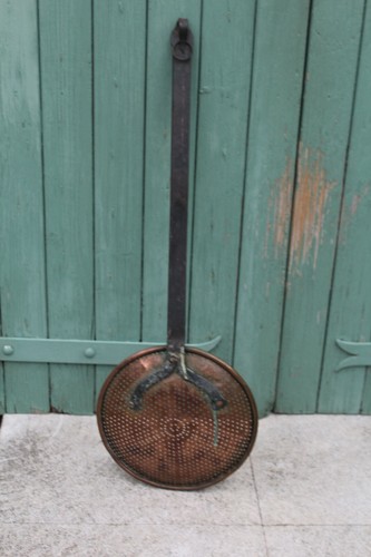 Ancienne ecumoire cuivre - ,