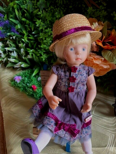 Poupee slyvia natterer desin - slyvia,