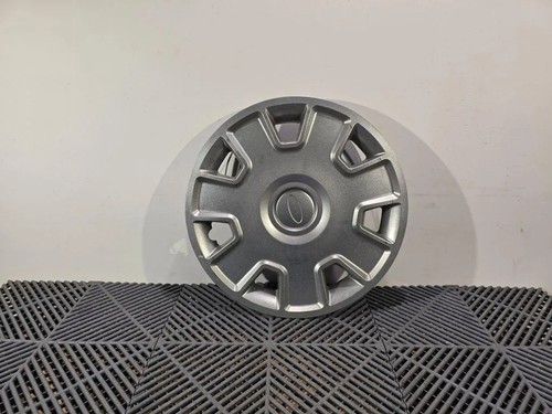 Toyota auris e18 centres - auris,
