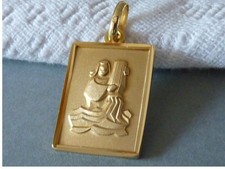 pendentif médaille zodiaque