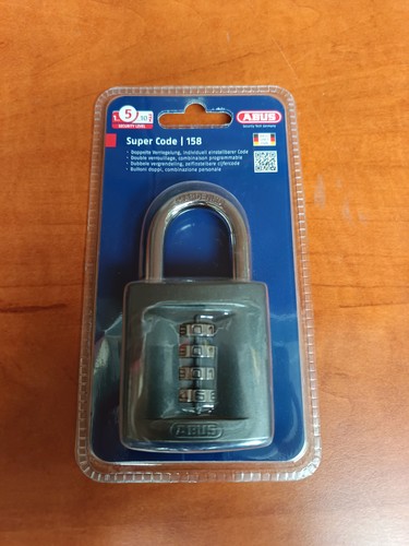 Cadenas combinaison abus - à,