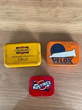 Vélo moto Anciennes boites necessaires  Pièces détachées collection restauration