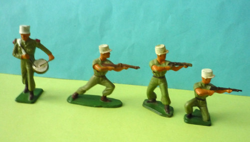 Starlux lot de 4 - -,