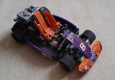 JOLI SET LEGO TECHNIC : LA VOITURE DE COURSE  N° 8