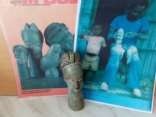 STATUE DE FEMME TRESSES PIERRE  M'BIGOU GRIS BLEU H 15 cm GABON + COPIES DOC