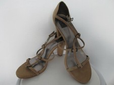 escarpins beige Calvin Klein pointure 40 NEUFS