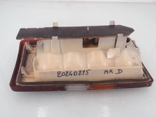 Feu arriere principal droit