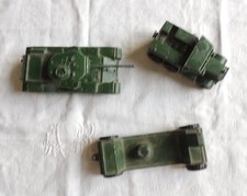 Lot véhicules militaires