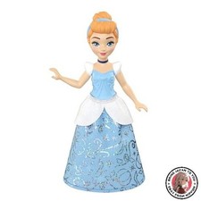 NOUVELLE poupée princesse