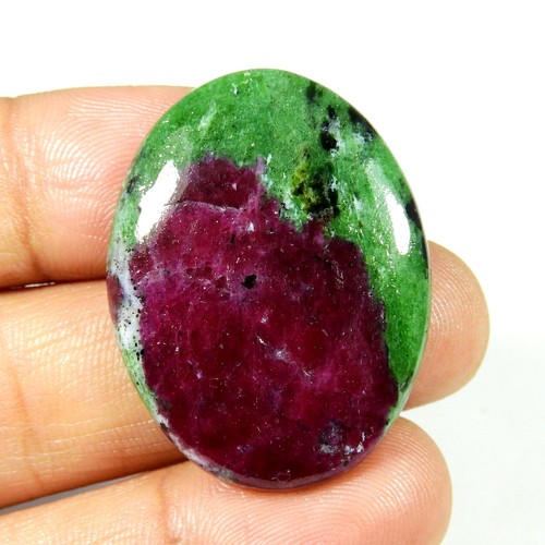 Cabochon zoisite rubis rouge
