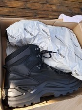 chaussures de randonnée homme Lowa