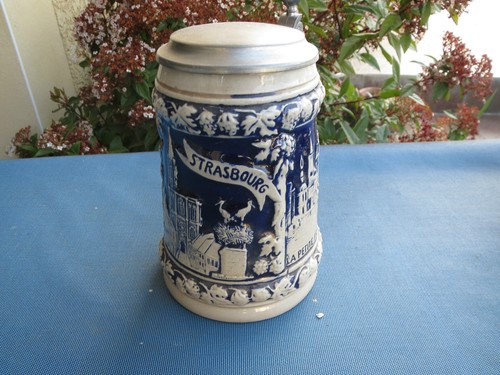 Ancienne chope biere avec - chope,