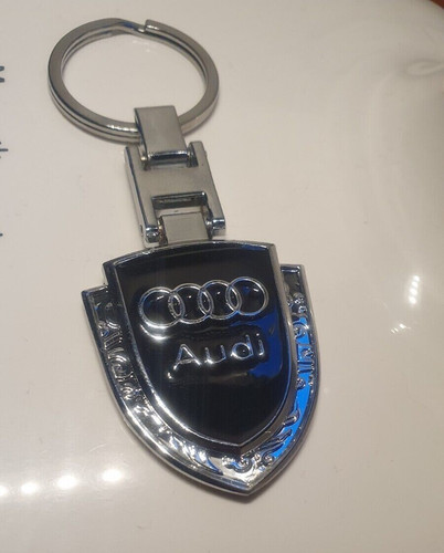 Porte clé audi neuf - clé, sous