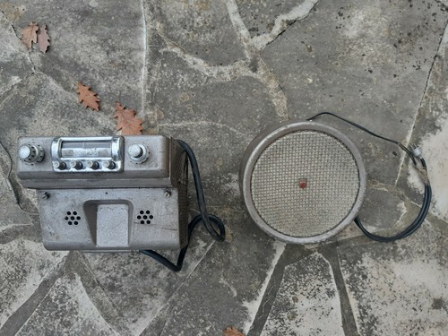 Poste radio auto vintage - auto,