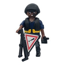 Figurine pompier bleu/noir