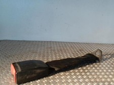 Attache ceinture arriere