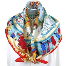 Foulard vintage en soie Hermes