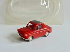 VESPA 400 Rouge Orangé NOREV 1:43 sous coque