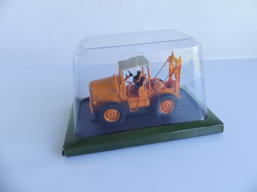 Hachette tracteur latil - tracteur, 1:43