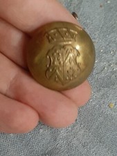 GROS BOUTON DE LIVREE ANCIEN