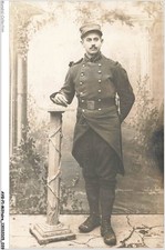 AVGP1-0021-MILITAIRE - Portrait de Soldat en tenue