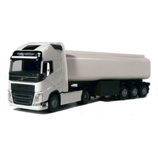 EMEK - Camion blanc avec