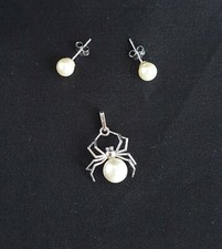 Pendentif araignée avec