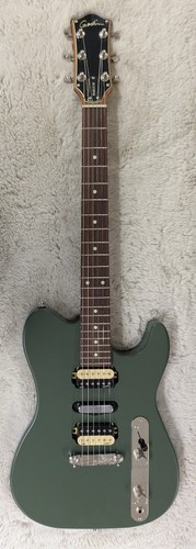 Godin model 050406 radium - godin,