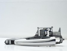 Poignee porte avant gauche