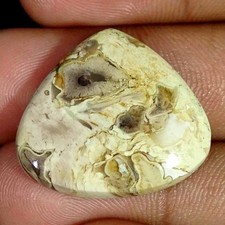 24,00 Cts Pierre Précieuse