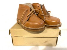 Anciennes Chaussures enfant  Made in France Cuir 1950 neuve de stock