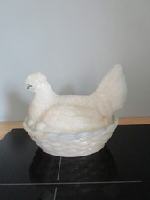 Poule blanche  en opaline de