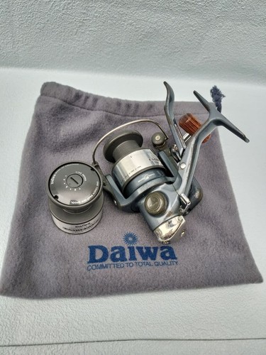 Daiwa 2500lbt emblem with - emblem-z,