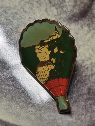 Pin collection - pin's, de
