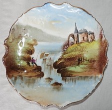 Belle assiette en PORCELAINE DE PARIS XIXème - Décor peint main