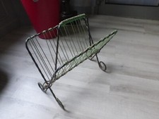 ancien porte revue pliable en fer forgé et fil scoubidou 1950 A NETTOYER