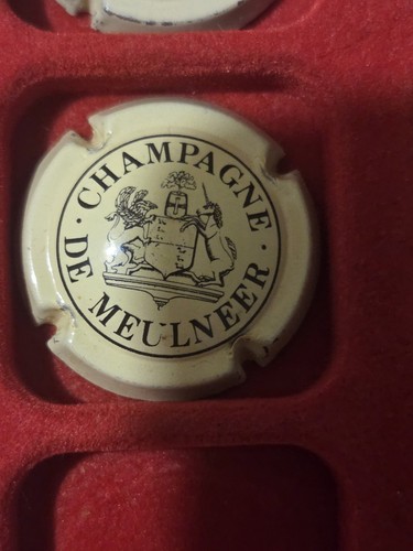 Capsule champagne de - de,