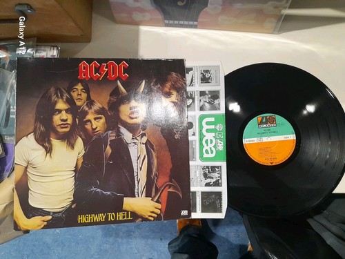 Highway to hell - /, (1979)