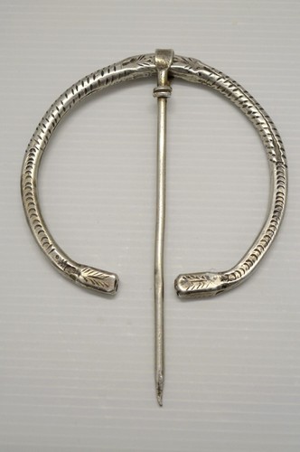 Importante fibule argent - fibule,