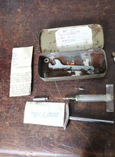 ancienne seringue de