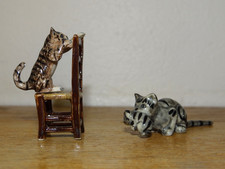 Joli Chat  en Porcelaine sur