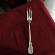1 fourchette à servir la viande en métal argenté Christofle modèle perles