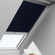 VELUX Store Solaire Occultant DSL SK06 3009SWL 114X118CM Noir